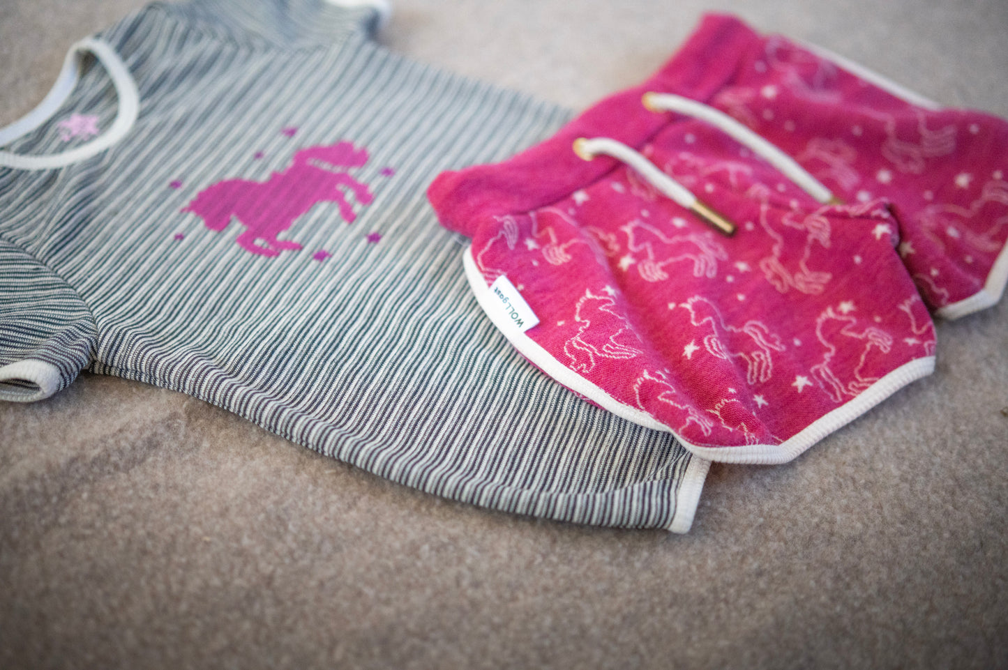 Kurze Einhornshorts