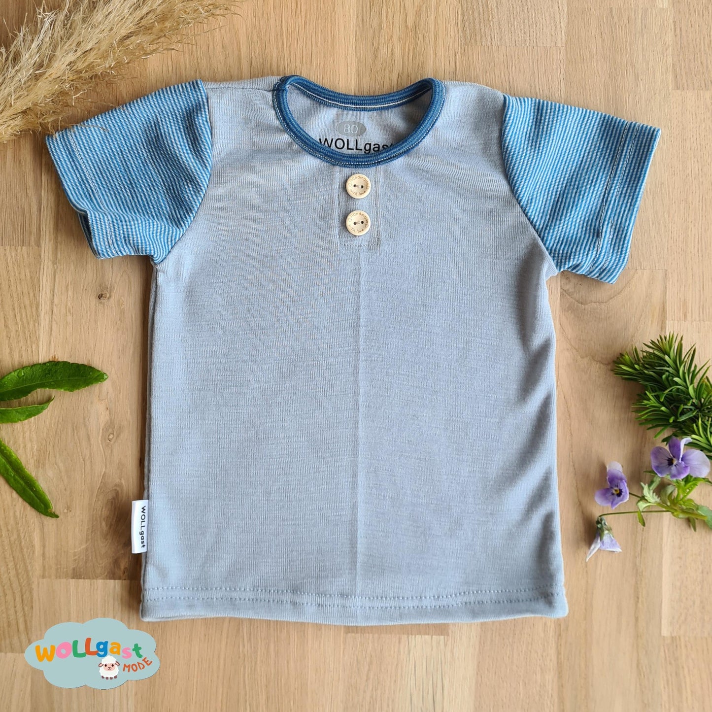 T-Shirt mit Knopfleiste